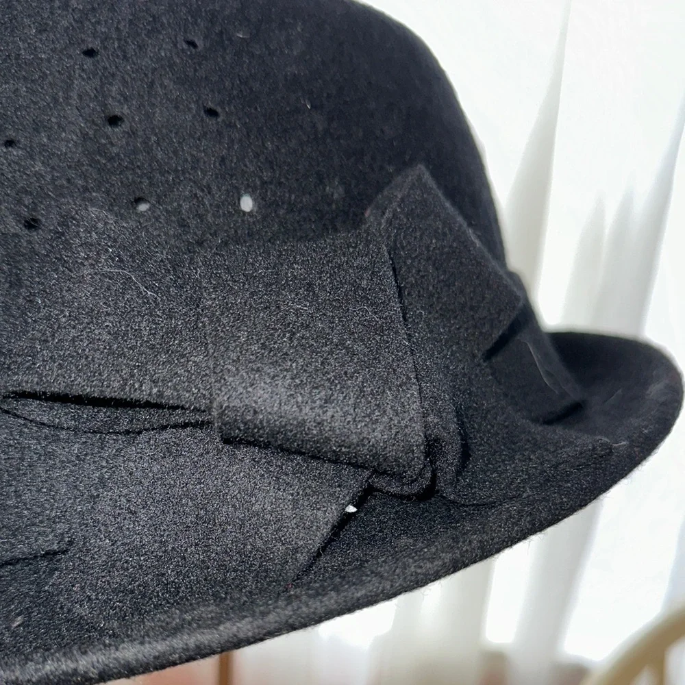 Midnight Velvet Black Party Hat